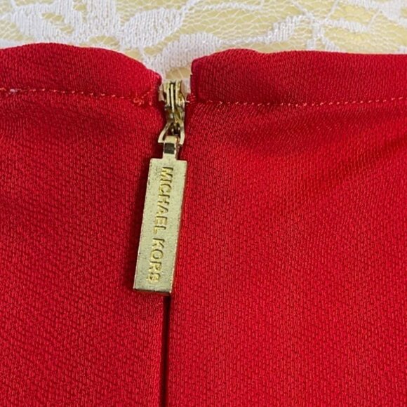 Michael Kors Red Pleated Cut-Out Blouse Gold Chain Accents SS Scoop Neck Med - Picture 5 of 9